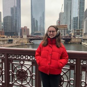 Meet your Posher, Danielle